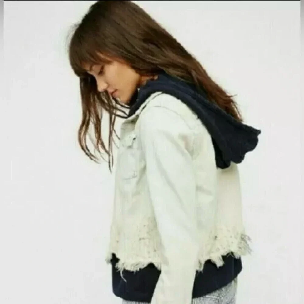 Free People Double Weave Denim Jacket‎ Hoodie Distressed Layered Boho Small - Picture 2 of 9